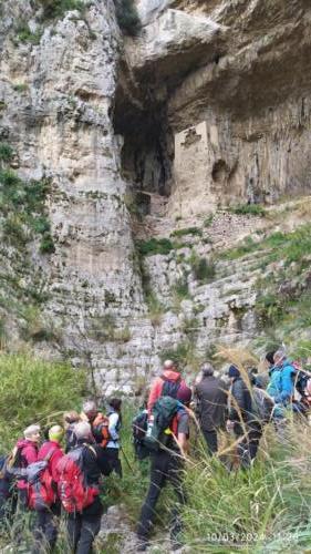 2024-03-10 : Monti di Sarno - Grotta di S. Lucia - Intersezionale con Sez. Avellino